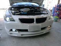 BMW 6シリーズのフォグLEDと他電球LED化 ヘッドランプはD2バルブです。交換にはちょっとしたコツがあります。フォグランプはLEDを選択し、キャンセラーは専用品を使いますので取付は比較的ラクです。