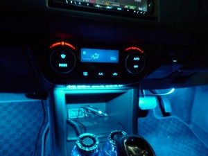 スイフトの液晶パネル反転とスピードメーター打替え