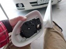 L55S ロリンザー仕様のSクラス 後期仕様改善 まずはミラーの分解から。ふむふむ、全部バラさないとダメみたい。