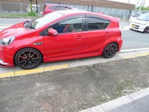 クラウンテール修理とホイールナットパウダーコーティング かなりさりげない加工ですが、いい仕上がりですね。