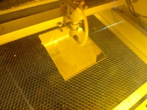  後はレーザー加工機にかけるだけです。 
