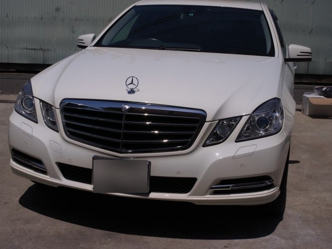  W212 Mercedesベンツのテールランプユニット交換  