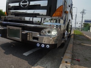HINOダンプのヘッドライト・フォグランプHID