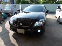 200系前期クラウンのテールランプ4灯化とハイビームHID/ウィンカーLED施工 ハイビームは当初LEDがご希望でしたが、背面カバーがあるタイプのヘッドライトだったため、放熱的に断念し、HIDにしました。