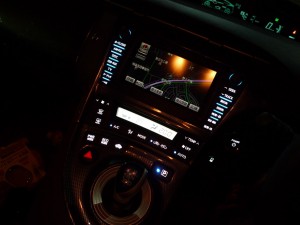 30プリウスのインパネ打ち替えとG-BOOKナビ走行中TV視聴加工
