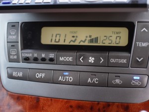 １０系アルファードのエアコンパネル他のLED化