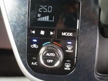ムーヴカスタムのパネル類打ち替えとウィンカーLED化 そしてこれが作業後。違いが分かった人はかなりマニアック。