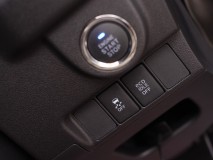ムーヴカスタムのパネル類打ち替えとウィンカーLED化 最近のスイッチ類は極小チップが使われているので、打ち替えも技術力が必要です。