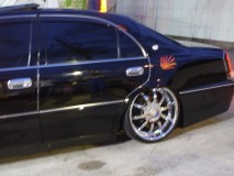 S170系クラウンマジェスタのヘッドライト加工(車両紹介) こんな車に乗っていると、しょっちゅう職質されるそうですが、悪いやつもアホではないでしょうから、悪いことをするときは普通の車に乗るのではないでしょうか。