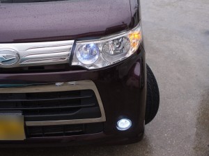タントカスタムのフォグランプLED化とウィンカーLED施工