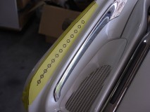  お客様の希望で片側10発以上ということでしたので、13発仕込みました。光らなくてもなかなかの存在感があります。 