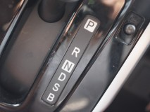 LA600タントのインパネ打ち替え(色替え) シフトゲートも白色LEDに交換しました。こちらは電球を交換するだけです。