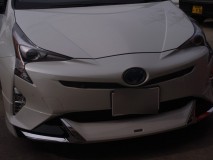  新型プリウスの顔面は、歌舞伎役者が見栄を切ったようなユニークなデザインですね。 