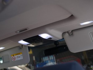 ３０ヴェルファイアの室内灯LED化