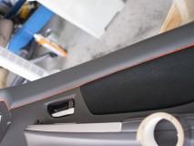 XVハイブリッドの室内装飾続きとグリル加工 ワンポイントでいい感じです。