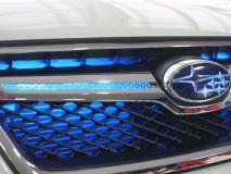 XVハイブリッドの室内装飾続きとグリル加工 LEDを仕込めばOK。