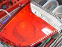  LED打ち替え作業と併せて、テールランプの4灯化加工もご依頼いただきました。 