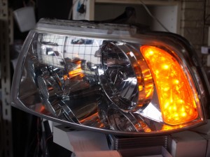 郵送依頼　リンカーンナビゲーターのヘッドライト日本仕様改善