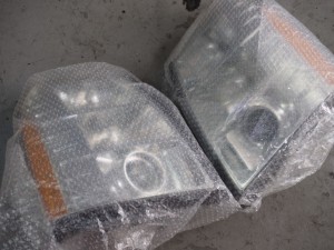 郵送依頼 キャデラックエスカレードのヘッドライト日本仕様改善