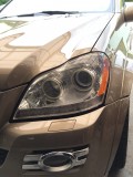 GLS550 Mercedes-Benzのヘッドライト加工 停車時はとてもカスタムヘッドとは思えないほど自然です。ヘッドライトの加工は停車時の見た目も大切な要素です。