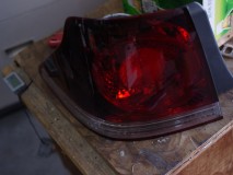 クラウンアスリートテール修理3連発 こちらは助手席側のテールが不灯でした。