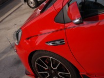  今回のピンストライプ施工により、また愛車のイメージがガラッと大きく変わりました。 