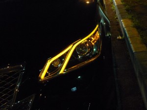 210系クラウン ハイブリッドのアイライン加工