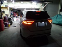 60ハリアーのテールランプ加工 元々ブレーキだった場所にアンバーLEDをインストールしてシーケンシャル対応のウィンカーに。