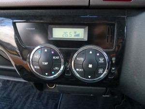 3型ハイエースのエアコンパネルLED打ち替え