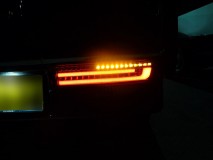 ディアスのテールランプユニット交換とハイマウントストップのスモール連動化 ウィンカーはシーケンシャル点灯(連鎖点灯)で、ユニットはポン付けでした。