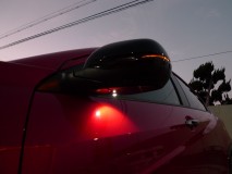 ヴェゼルRSのミラーウィンカーのポジション化とウェルカムランプ施工 あとはLEDを埋め込んで電源を接続すればOK。ポジションのコントローラーは運転席下に配置し、ノーマル復旧できます。