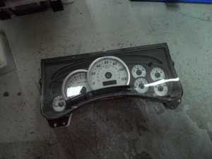 ハマーH2のスピードメーター色替え