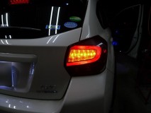 xvハイブリッドのテール加工 ウィンカーはブレーキのLEDの間に配置