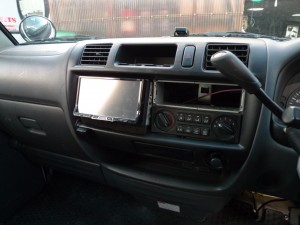 ボンゴバンにナビ移植(ストラーダ) AFTER