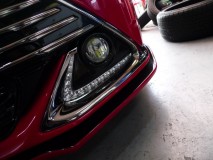 G'sアクアの連鎖点灯式ウィンカー(フロントデイライト加工) 今回の相手はこちらのデイライト。純正品なので付けている方は多いのでは。