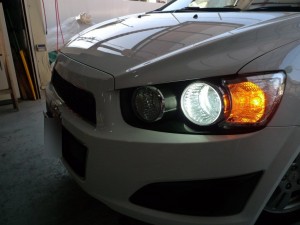 シボレーソニックのヘッドライトHID化と他LED