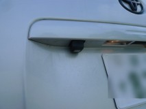 ハイエースのヘッドライト修理とバックカメラ調整 バックカメラはなぜか真下を向いています。