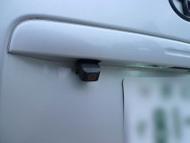 ハイエースのヘッドライト修理とバックカメラ調整 正規の位置に調整しました。