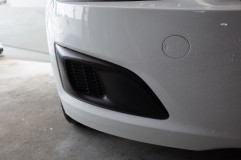 シボレーソニックのデイライト取付 もともとダミーグリルの部分に