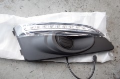 シボレーソニックのデイライト取付 LED内蔵のカバーに交換。メッキの状態も悪くなく、防水性も高そうなので、あえて防水処置はしませんでした。