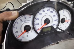  そして取り付け完了。警告等の位置を合わせるのがコツです。 