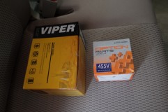 エブリィワゴンのVIPER3505と455V(連動ユニット)取り付け 2WAYタイプのセキュリティーではもっともお手軽なViper3505です。センサー類がショックセンサーのみとなっているため、追加でボンネットセンサーを付けました。