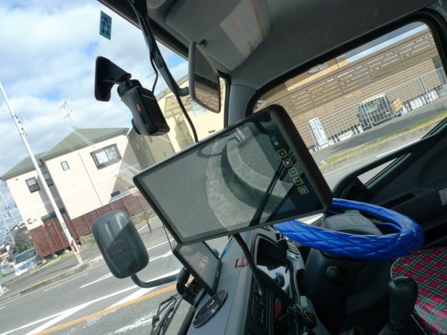   積車トラックのバックカメラ更新  