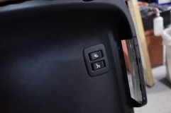  あとはスイッチをはめて配線をバイパスさせればOK。 