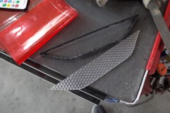  レーザー加工機でアクリルを切り出してLEDを仕込めば完成です。 