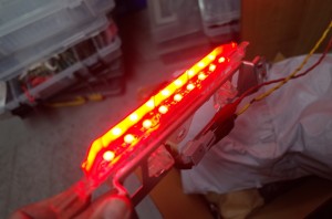 ポルテのハイマウントブレーキ修理
