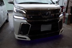  アンダーイルミネーションはウェルカムランプ機能とRGB16色が1本になっているタイプです。 