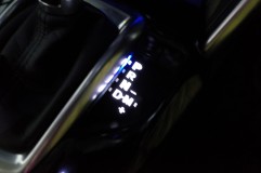 CX-5のエアコンパネルLED打ち替え ここのパネルはもともとオレンジの着色がされているので、一から制作しました。以前作ったことのあるパネルとも形状が異なりました。