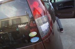 モコのテールランプ交換とハイマウントランプ交換 テールはこれでもかってぐらいにLEDが敷き詰められています。