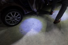モコのウェルカムランプ施工と室内装飾 足元も明るくなって非常に便利です。